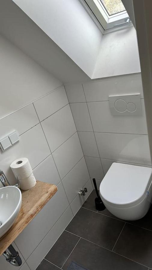 Kinderklinik Dachwohnung - Signal Hill 1A Siegen Bagian luar foto