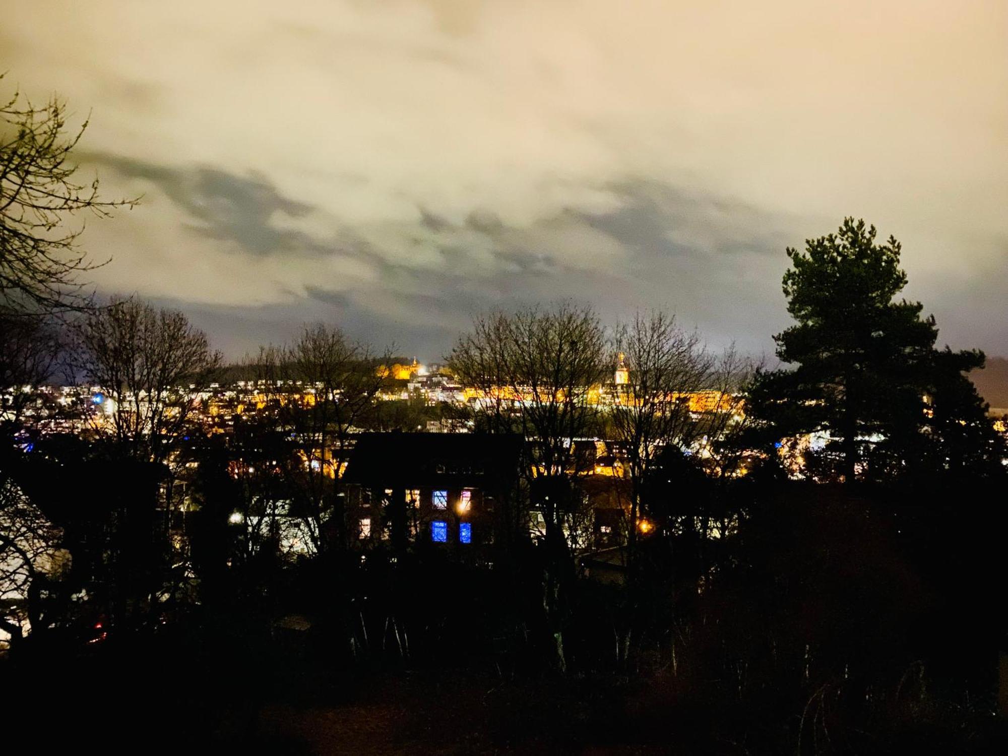 Kinderklinik Dachwohnung - Signal Hill 1A Siegen Bagian luar foto